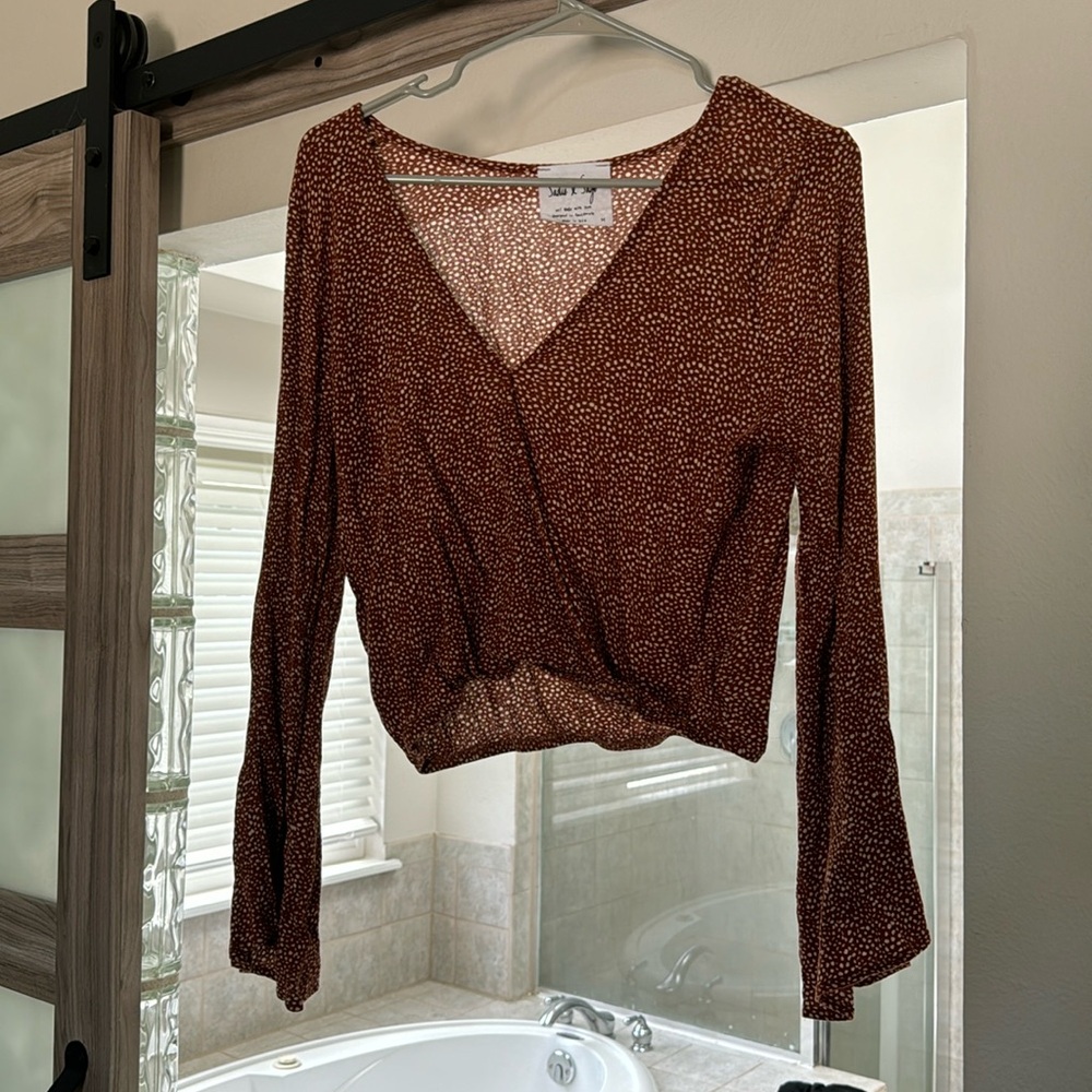 Sadie & Sage Medium long sleeve top